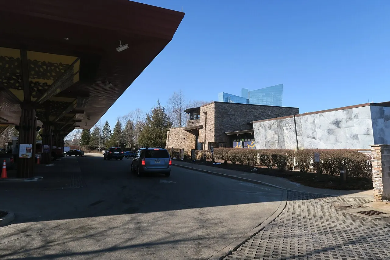 Mohegan Sun, Uncasville: Gas Station and Convenience Center at Mohegan Sun, Uncasville MA